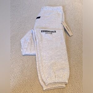 New Essentials - Fear of God XS Light Oatmeal Sweatpants